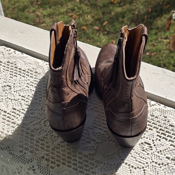 Womens Lucchese Leather Ankle Boots Size 9.5 B Pre-owned Excellent - Picture 3 of 7